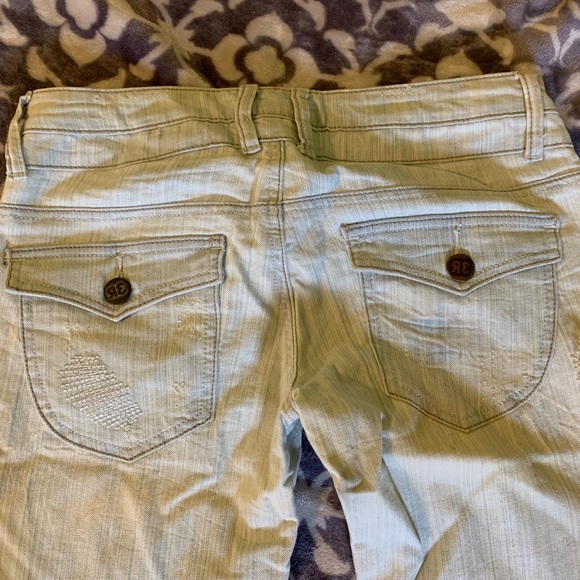 Jeans - Picture 4 of 5